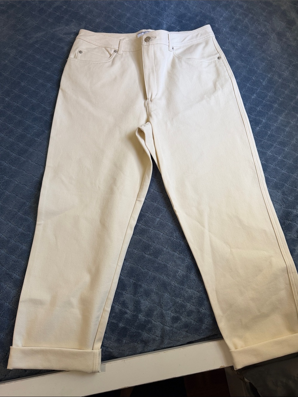 Cropped Women's Ankle Pants in Off-White